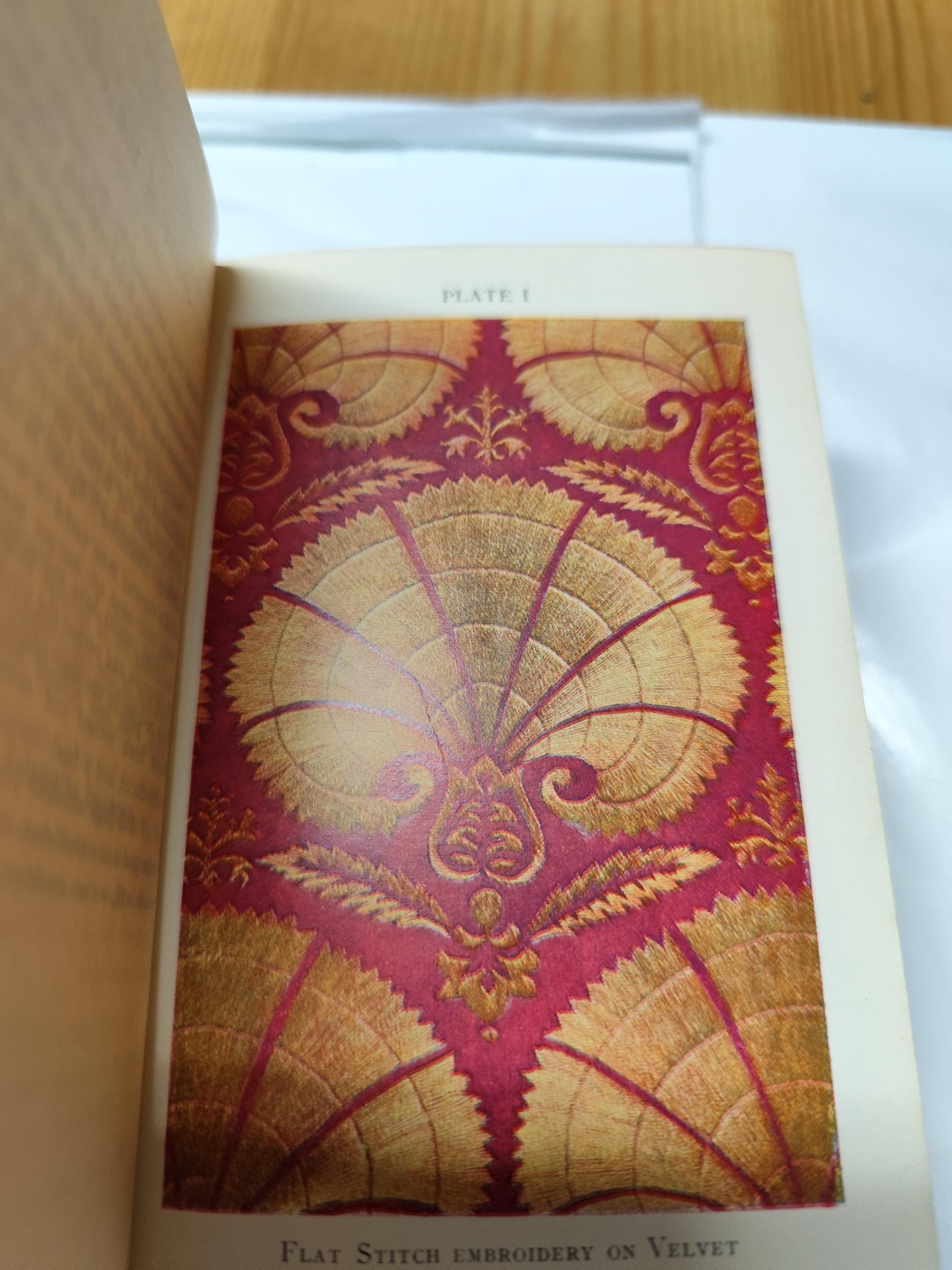 Antique Encyclopedia of Needlework: Illustrated 1900 Edition