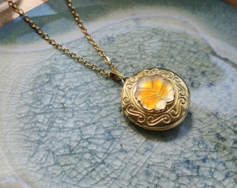 Autumn leaf locket small round golden brass vintage locket with glass leaf necklace on gold plated chain
