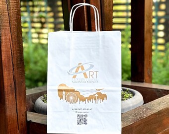 Custom Logo kraft Paper Bags Gift Bags Shopping bags with Handle Clothes Merchandise Bag Boutique Retail Bag Party Wedding Bag Recyclable