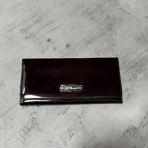 Cartera de mano Longchamp Roseau de charol para mujer en color burdeos