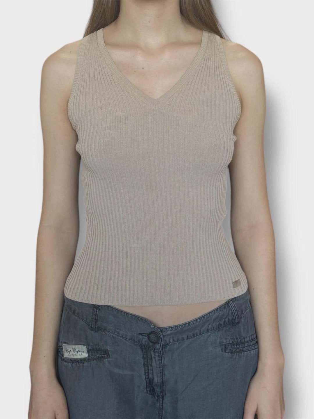 CHANELタンクトップベージュビンテージ Chanel Vintage Ribber V-neck Beige Tank Top Women's Size 38 RARE