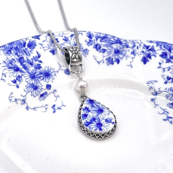 Blue and White Broken China Jewelry, 20th Anniversary Gift for Wife, Daisy Flower Necklace, Unique Gifts for Women
