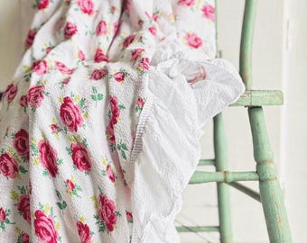 Vintage Cabbage Roses Coverlet Summer Bedspread Bedding Cotton Shabby Chic Ruffles