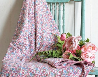 Vintage Feedsack Fabric Sack Coverlet Duvet Floral Design Cottage Decor Textiles Linens