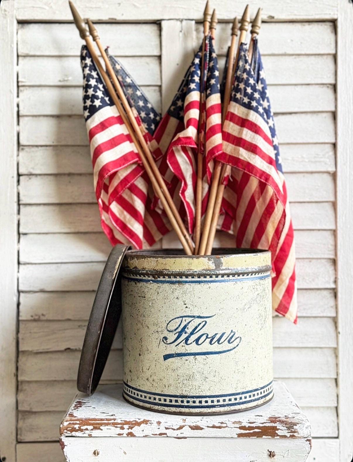 Antique Tin Bucket - Etsy