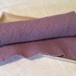 Filzplatte - Lavendel - 100% Merino Wollfilz - Handgefilzt - 18 x 60 cm - schön weicher handgefilzter Merinowolle