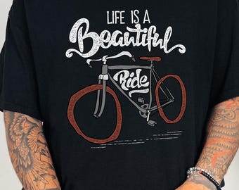 Gildan 5000® Cyclist Dad Gift Shirt, Funny Bicycle Rider Tee for Father’s Day, Bike Racing Dad Apparel,Vintage Cycling Lover T-Shirt for Him