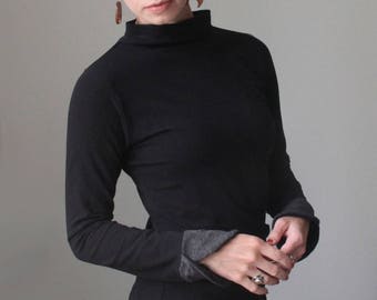 mock turtleneck top/long sleeved/black with charcoal petal cuffs