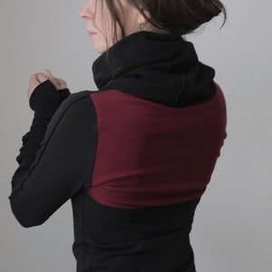 Turtleneck cowl tunic dress with extra long sleeves/Black with Burgundy image 1