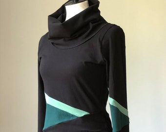 extra long sleeved cowl top/Black with Forest and Sage green details