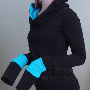 extra long sleeved hooded top Black with Light turquoise Blue image 3