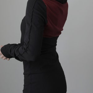 Turtleneck cowl tunic dress with extra long sleeves/Black with Burgundy image 2