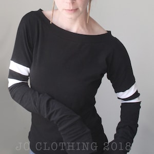 Boatneck top within extra long sleeves/Black with White Stripes/womens jersey top