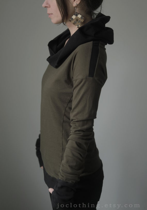 extra long sleeved hooded topDark Brown with Cement GreySmokey Teal Blue