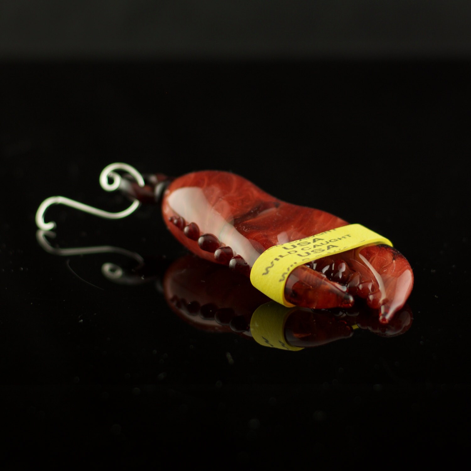Lobster Claw Glass Ornament in Ruby K, 593