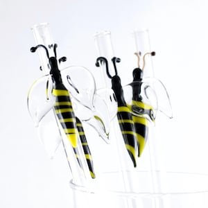 Bee Glass Straw / Reusable Straw / Mason Jar Straw / Honey Bee / Eco Friendly /You Choose the Color / Made to Order