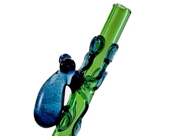 Octopus Glass Straw. Blue Stardust Octopus on a Emerald Green 9" Straw. BPA Free. Your Choice of Color. Custom Straw. Made to Order.