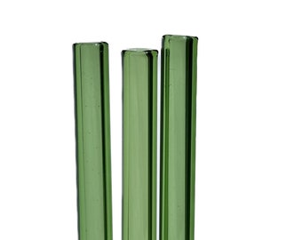 Emerald Green Glass Straw. Standard Hand Blown Reusable Eco-friendly Sustainable Drinking Straw. You Choose the Color and size.