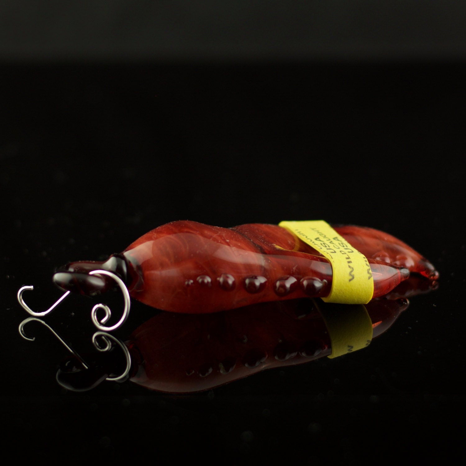 Lobster Claw Glass Ornament in Ruby K, 593