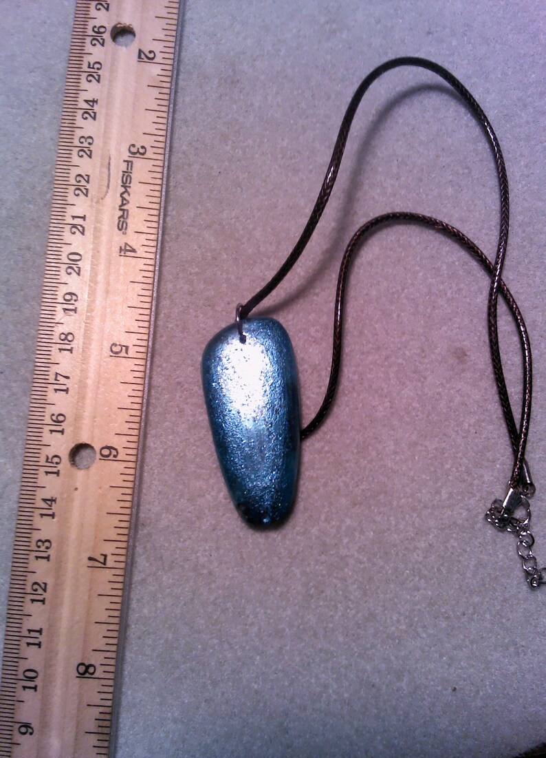 Bismuth Iridescent Metallic Metal Druzy Crystal Grouping Pendant Smooth backing by Lynn Ln1335 Oval 1.75 on acrillic setting Unisex