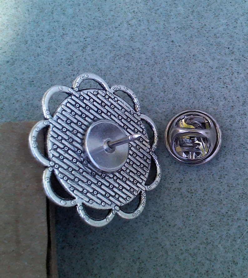 Choice of 3 colors Pressed dried Rose flower cabochon neckline concealer broach pin lapel pin Ln1778 by Lynn pocket pin resin cabochon