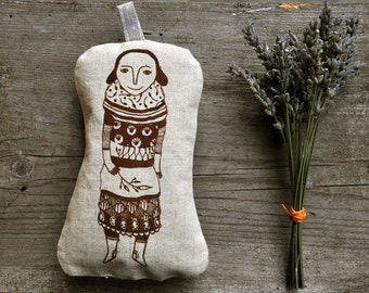 Layer Girl sachet lavender pillow / homegrown organic lavender