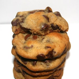 Ultimate Chocolate Chip Cookies image 2