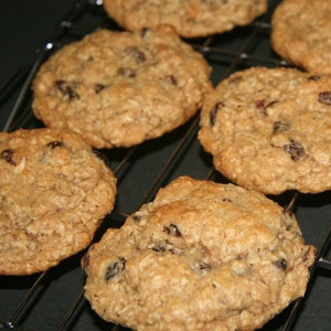 Oatmeal Raisin Cookies image 1