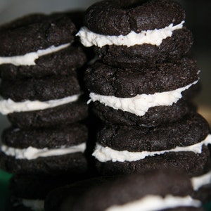 Chocolate and vanilla sandwich cookies