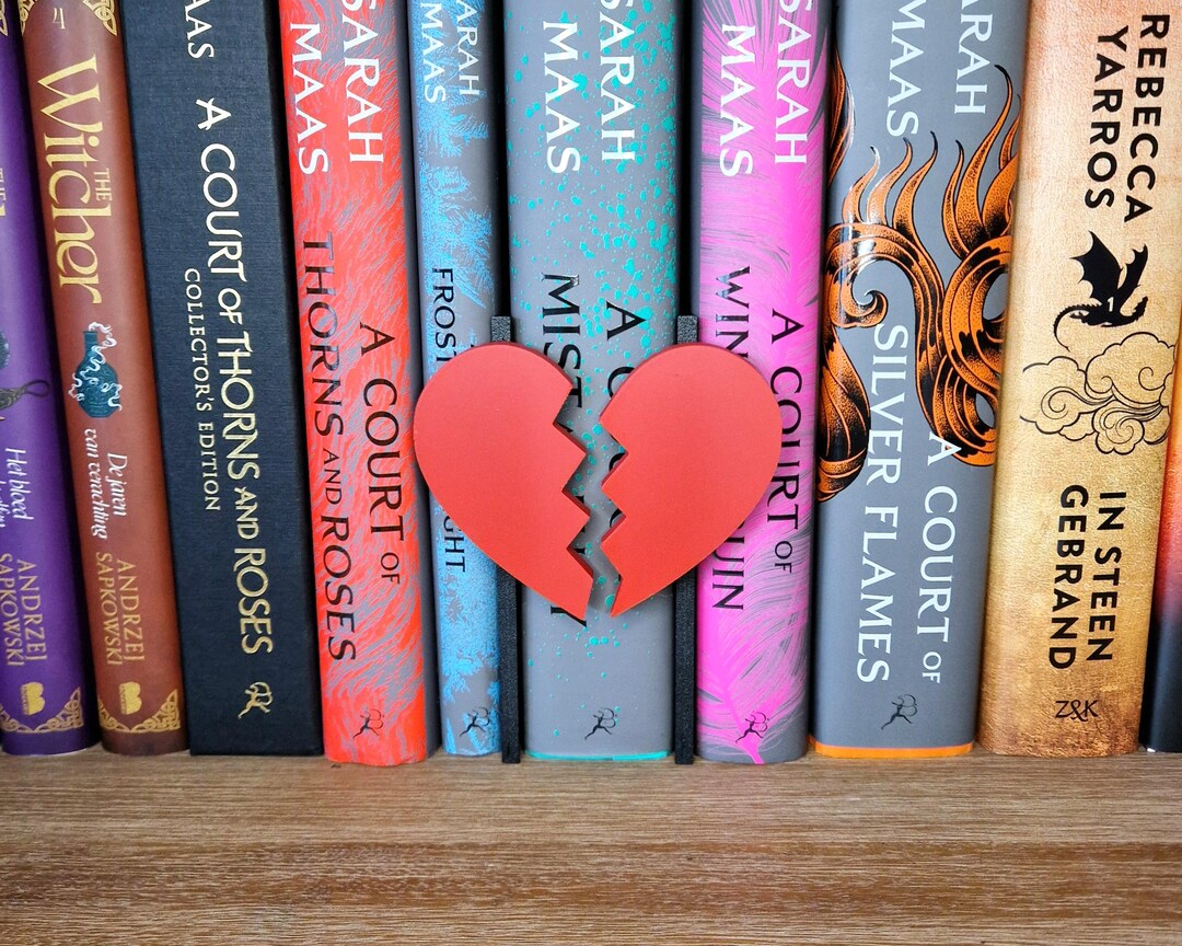 Set of 2 Broken Heart Bookshelf Peek Out Sign - Bookshelf Romantic ...