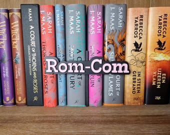 Rom-Com Bookshelf Peek Out Sign - Bookshelf Decoration - Library Book Nook - Bookish Home Decor - Reader Book Lover Gifts