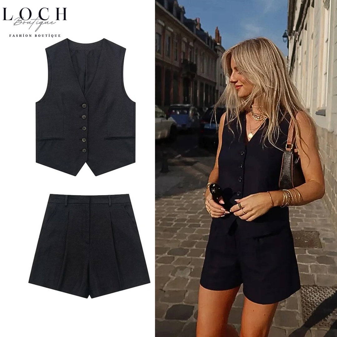 Combo of 2 Black and Beige Cotton Women Shorts main image 0