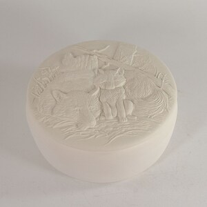 Round Foxes Box Ready to Paint Ceramic Bisque made to order image 1