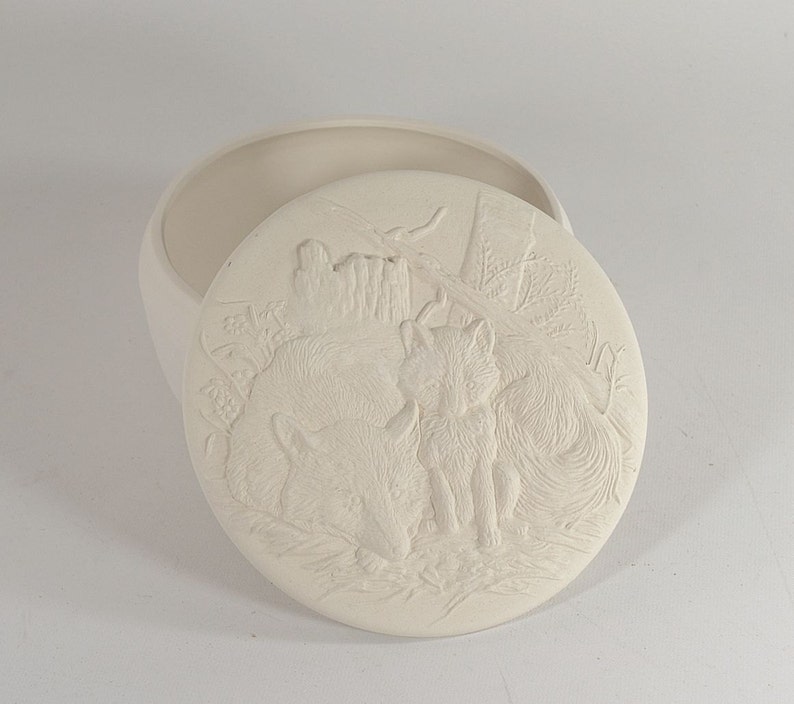 Round Foxes Box Ready to Paint Ceramic Bisque made to order image 2