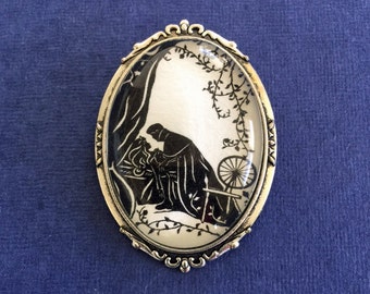 SLEEPING BEAUTY Brooch - Silhouette Jewelry