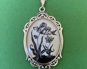 TULIP FEVER Necklace - pendant on chain - Silhouette Jewelry