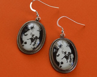 Boucles D'oreilles Créoles Chat Assis Ancien Argent - Neufes Avec étiquettes - Marque Stretch It