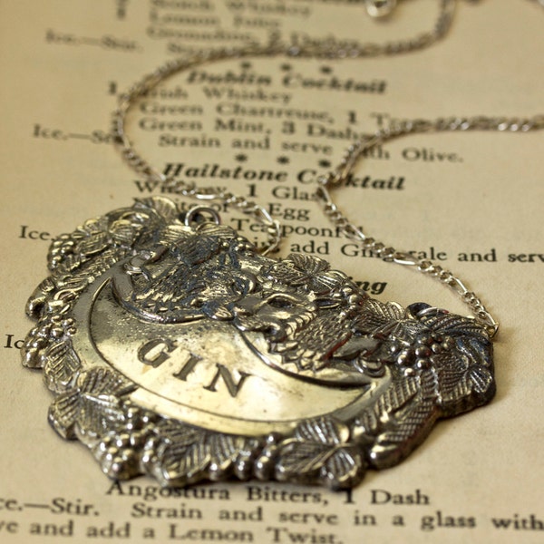 antique Merry WIDOW cocktail necklace - GIN - OOAK