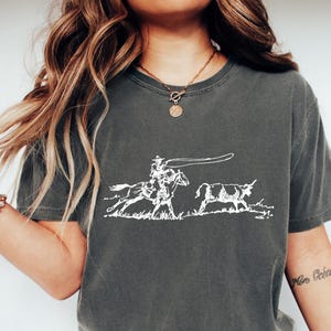 Comfort Colors Cowboy Roping Western T-Shirt, Cowboy Roping Shirt, American Western Graphic Tee, Rodeo Gift
