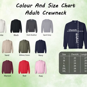 Puede incluir: Tabla de colores y tallas para sudaderas con cuello redondo para adultos. La tabla muestra 12 colores diferentes: blanco, negro, gris oscuro, gris deportivo, arena, verde militar, azul marino, granate, rojo, rosa y una sudadera azul marino con medidas de pecho y largo. La tabla tambi&eacute;n muestra la talla y las medidas de pecho y largo correspondientes en pulgadas.