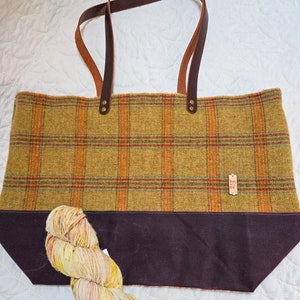 Venture Tote Bag Mushrooms/ Gold Plaid/ Burgundy
