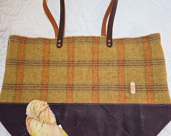 Venture Tote Bag Mushrooms/ Gold Plaid/ Burgundy