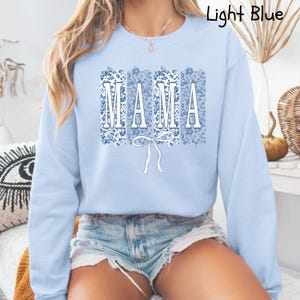 Mama Sweatshirt, Blue Ribbon Shirt, Mothers Day Gift, Girly Aesthetic Gift For Mom, Cute Mom Shirt, Bow Shirt, Chinoiserie Shirt, Bow Mom