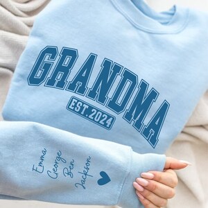 Custom Grandma Sweatshirt, Shirt with Names On Sleeve, Mother&#39;s Day Gift, Unique Grandma Gift, Personalized Birthday Gift From Grandchildren