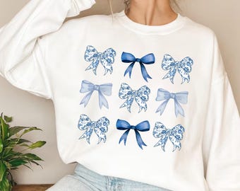Toile De Jouy Bow Sweatshirt, Girly Blue Floral Crewneck