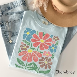 Boho Daisy Flower Tee Shirt Comfort Colors Floral Tee, Boho Shirt, Wildflower Shirt, Plant Shirt, Retro Floral Shirt, Gardener Trendy gifts