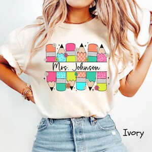 Custom Teacher Name Shirt, Personalized Comfort Colors Pencil Teacher Tee, Retro Teacher Pencil TShirt, Gift for Teacher, Back to School Tee
