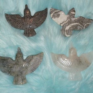Gorgeous Variety Crystal Bird Carvings