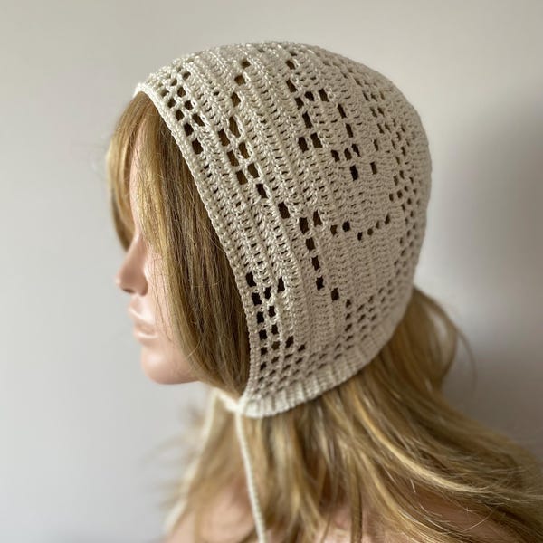 Gorro de encaje de moda de crochet: hecho a mano con adornos de rosas, capucha y gorros Julieta