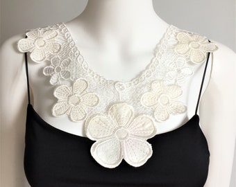 Flower-Off White Necklace-Venice Lace Necklace- Bib Necklace, Statement Necklace